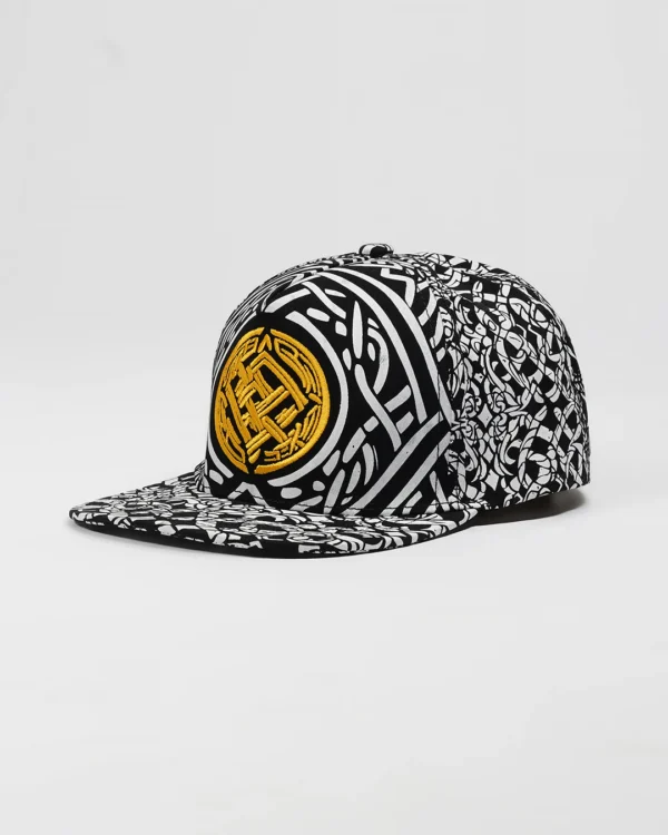 כובע קסקט - The Triquetra Snapback Cap